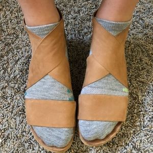 Eileen Fisher Sporty Sandal, Size 7